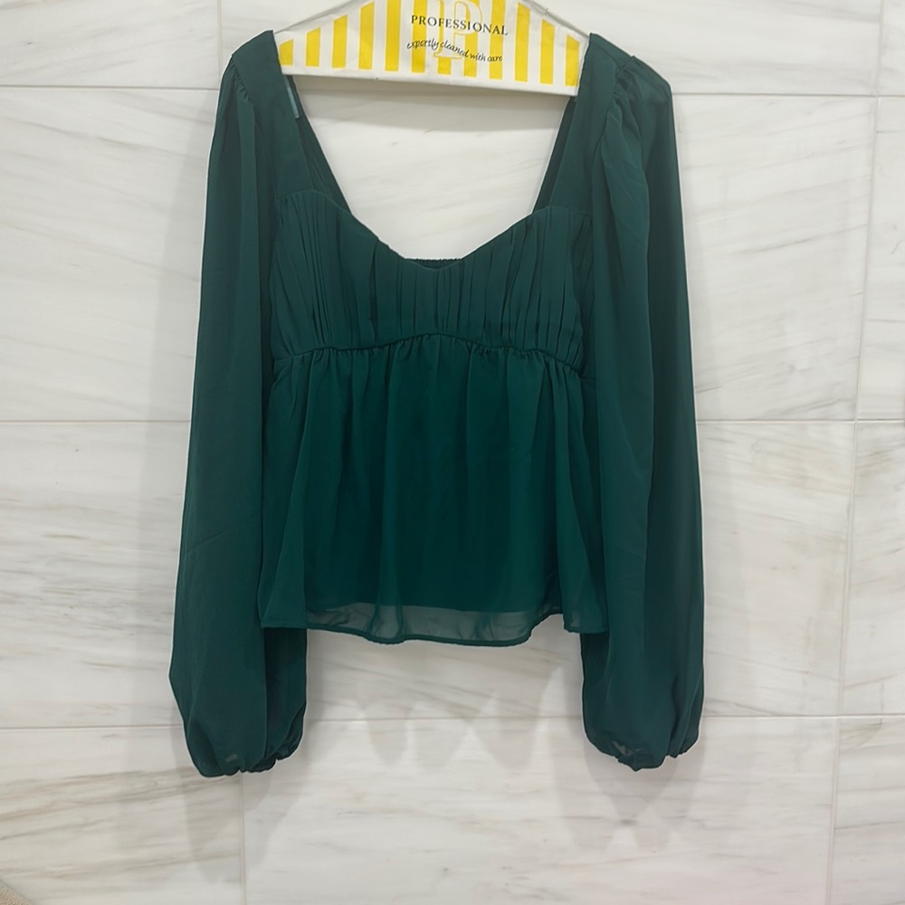 Abercrombie & Fitch Green top S NWT